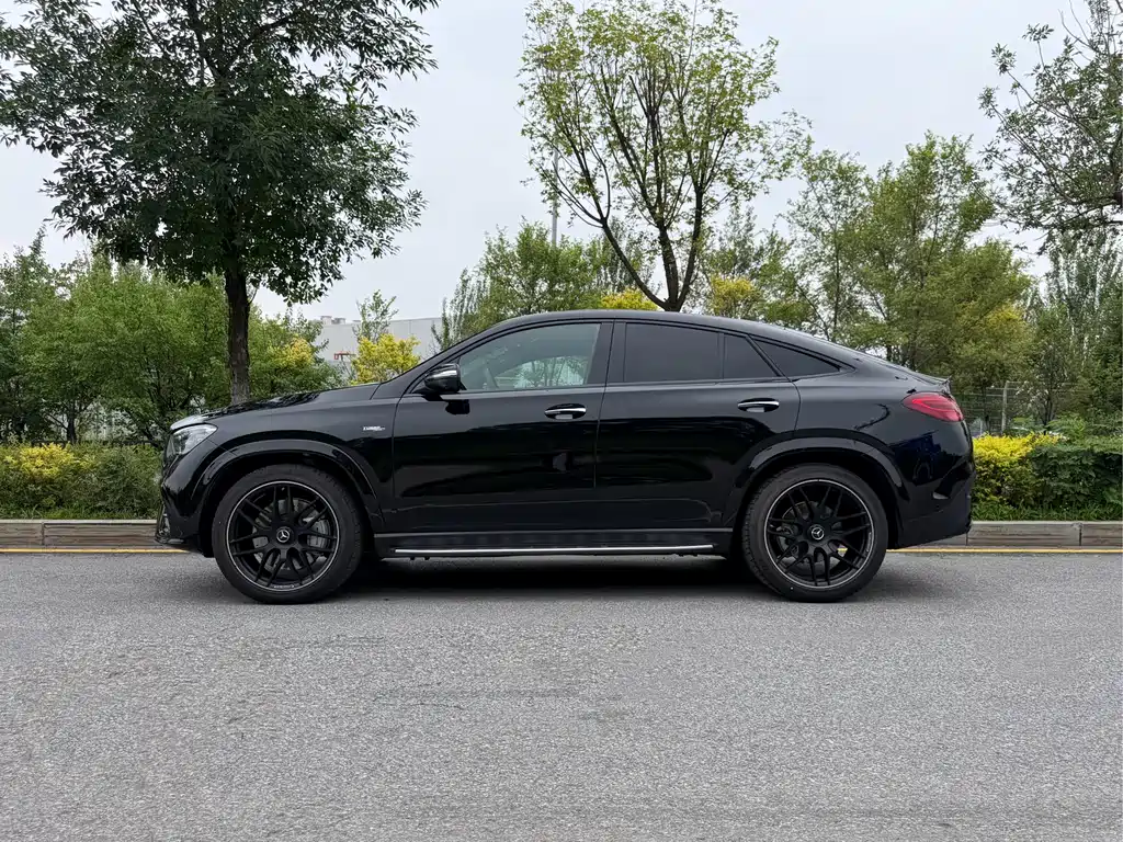 Mercedes-Benz GLE Coupe AMG 2025 — фото 3