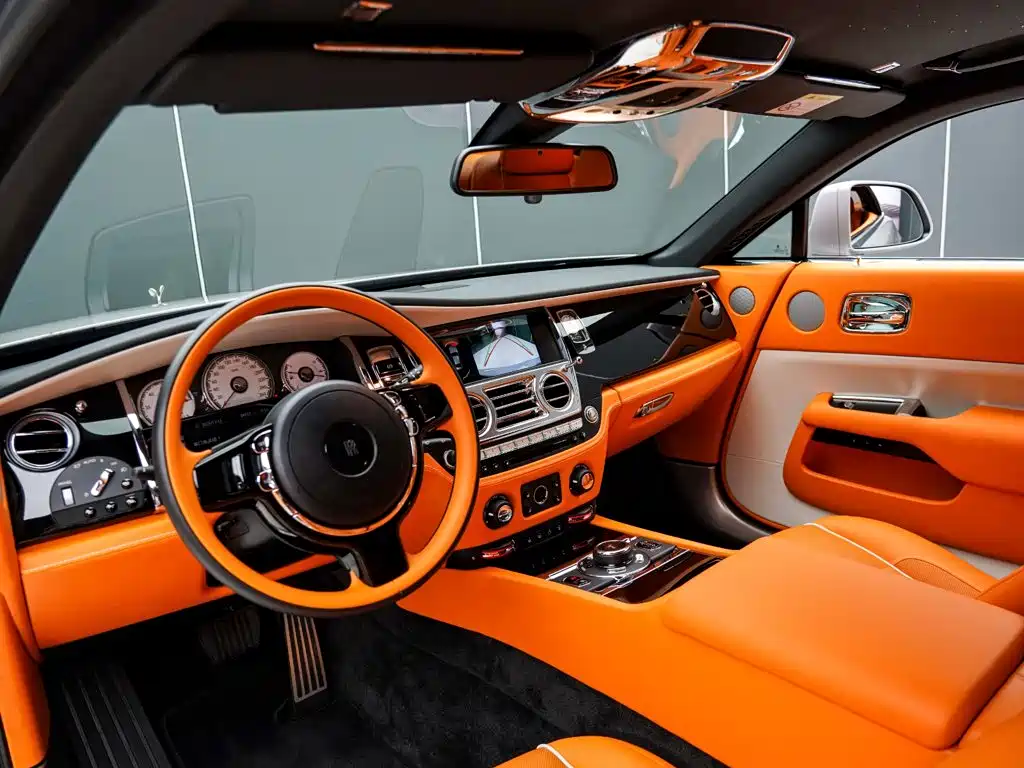 Rolls-Royce Phantom 2021 — фото 11