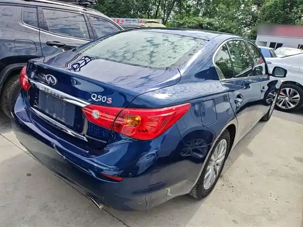 Infiniti Q50L 2016