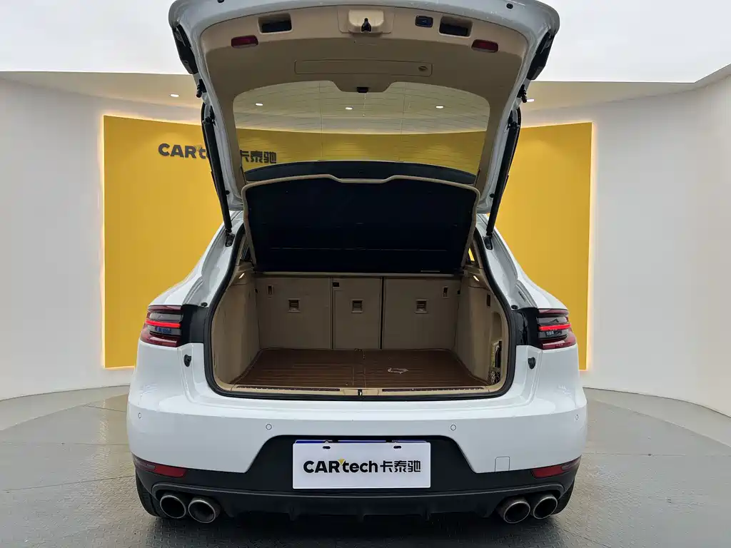 Porsche Macan 2015 — фото 22