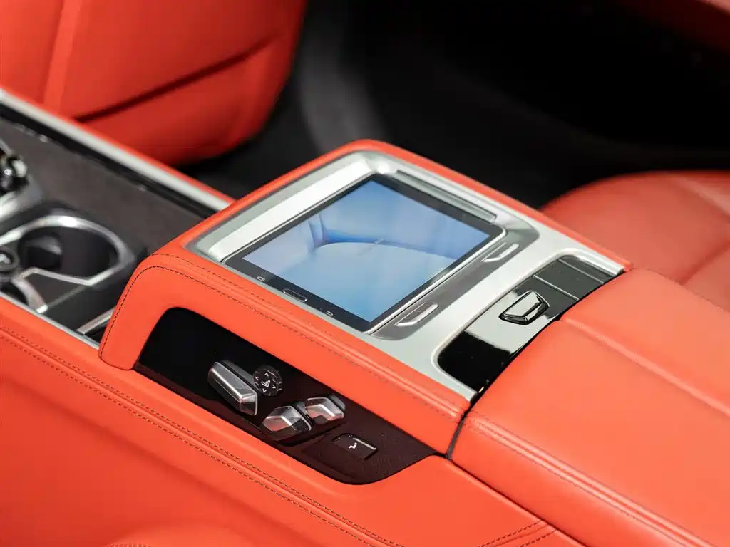 BMW 7 Series 2018 — фото 12