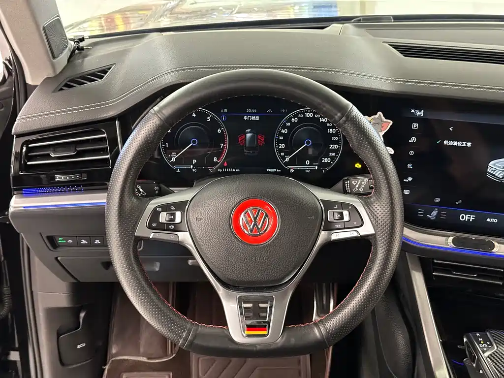 Volkswagen Touareg 2019 — фото 17