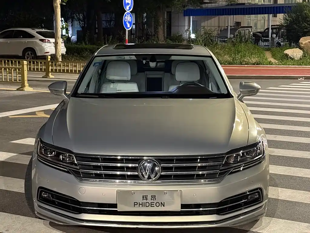 Volkswagen Phideon 2018 — фото 2