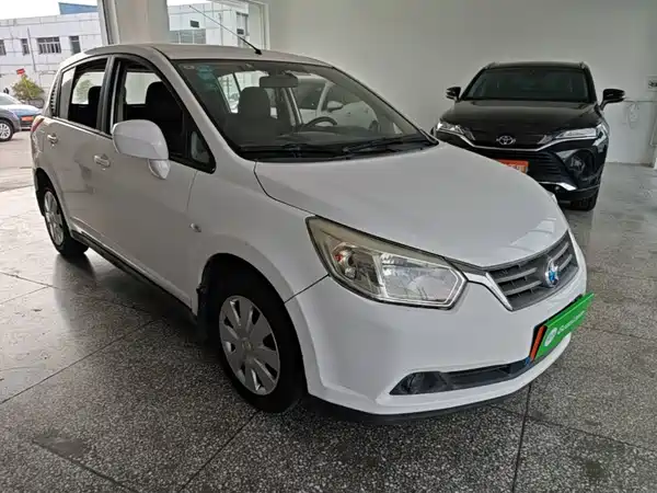 Venucia R50 2013