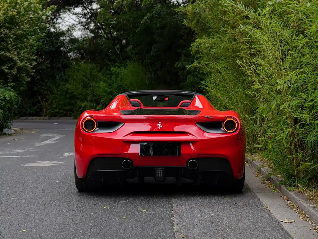 Ferrari 488 2019 — фото 7