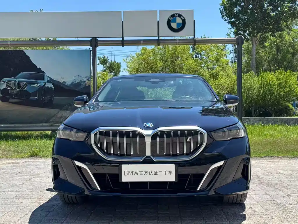BMW i5 2025 — фото 2
