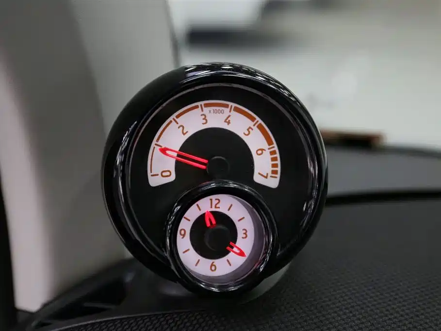 smart Fortwo 2018 — фото 13