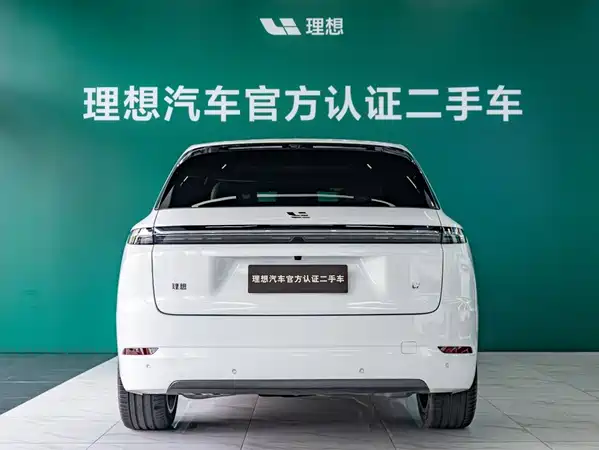 Li Auto L7 2025