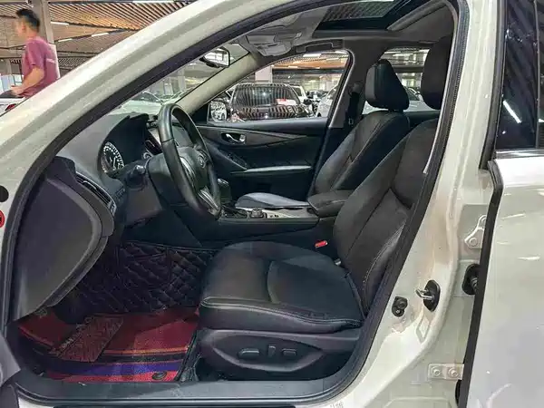 Infiniti Q50L 2020