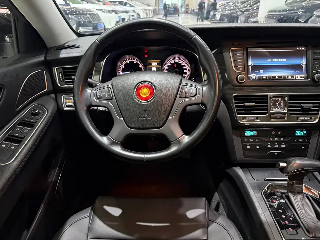 Hongqi H7 2018 — фото 13