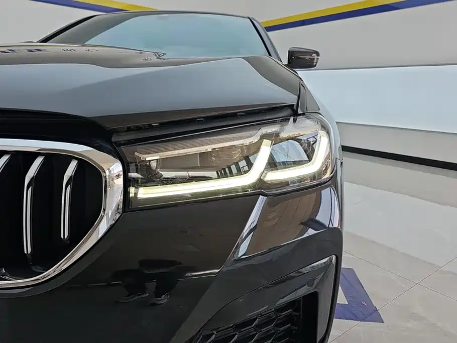 BMW 5 Series 2023