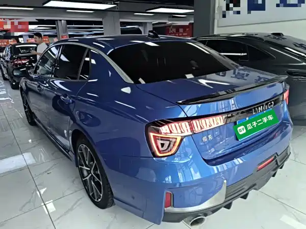 Lynk & Co 03 2019
