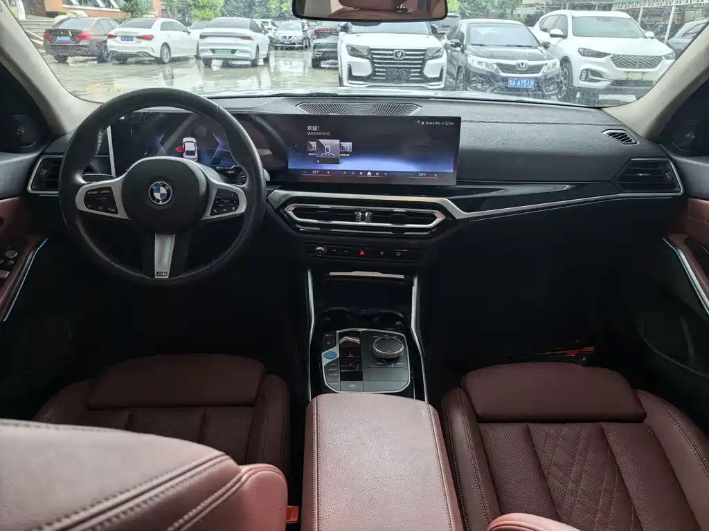 BMW i3 2024 — фото 11