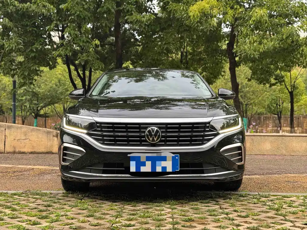 Volkswagen Passat 2024