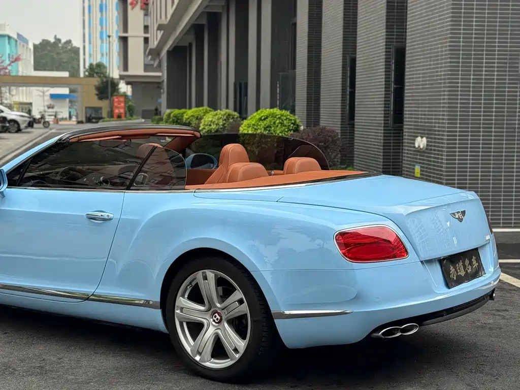 Bentley Continental 2014 — фото 11