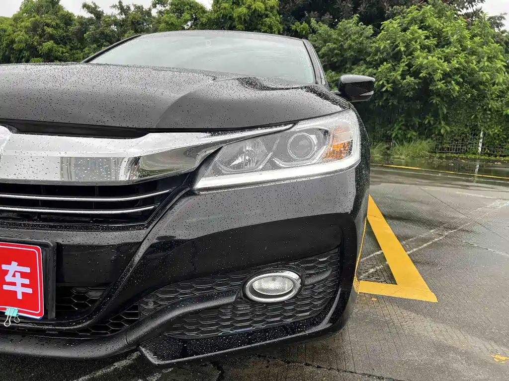 Honda Accord 2017 — фото 2