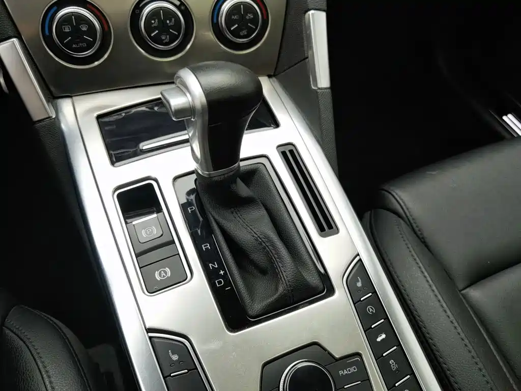 Haval H7 2017 — фото 13
