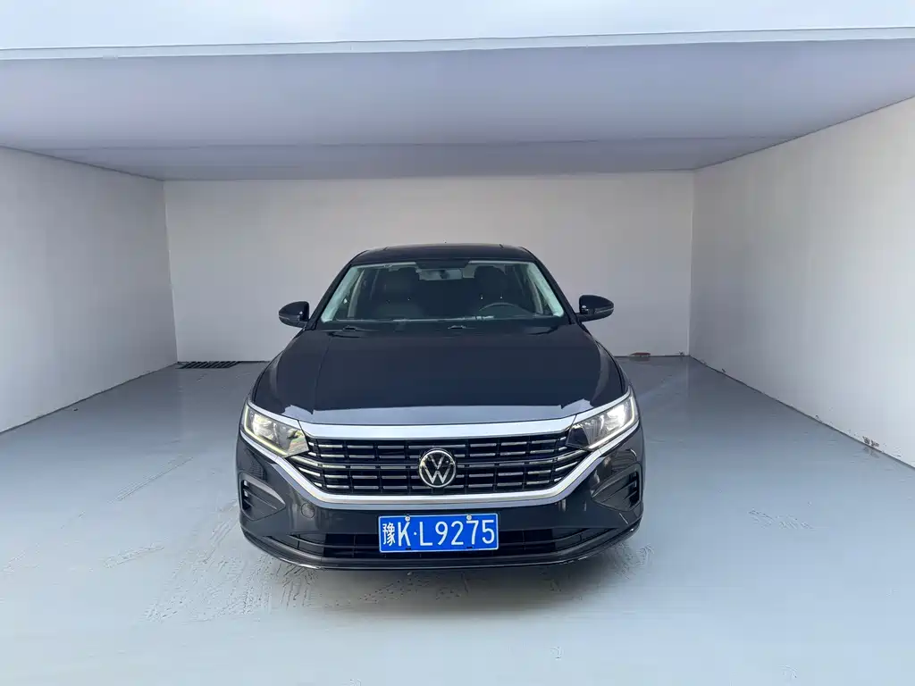 Volkswagen Passat 2023