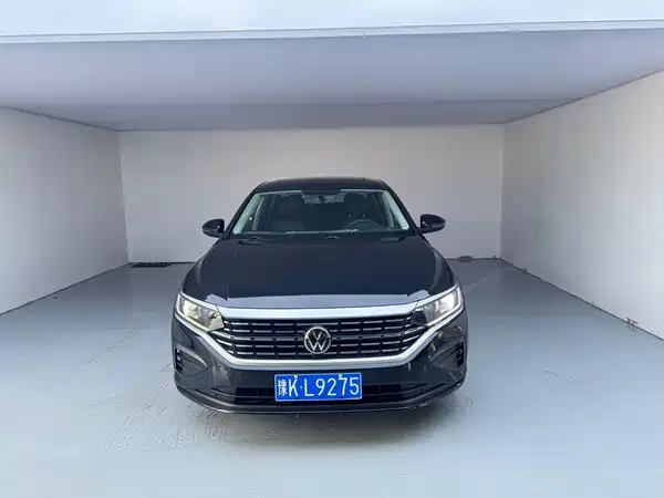Volkswagen Passat 2023