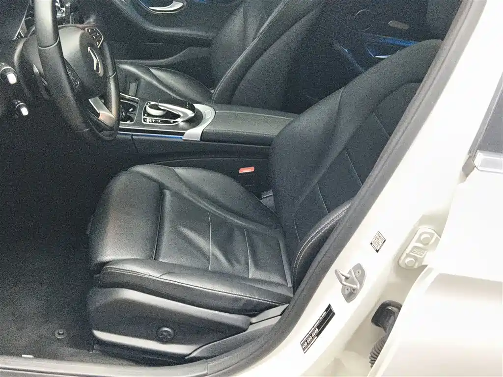 Mercedes-Benz C-Class 2018 — фото 11