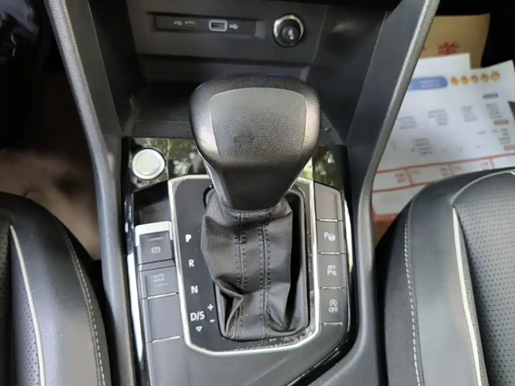 Volkswagen Tiguan L 2023 — фото 14