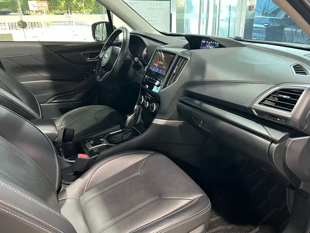 Subaru Forester 2019 — фото 24