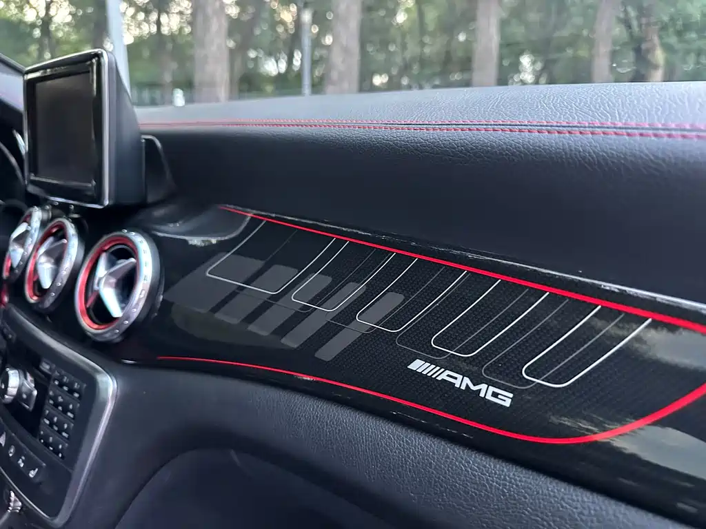 Mercedes-Benz GLA AMG 2015 — фото 26