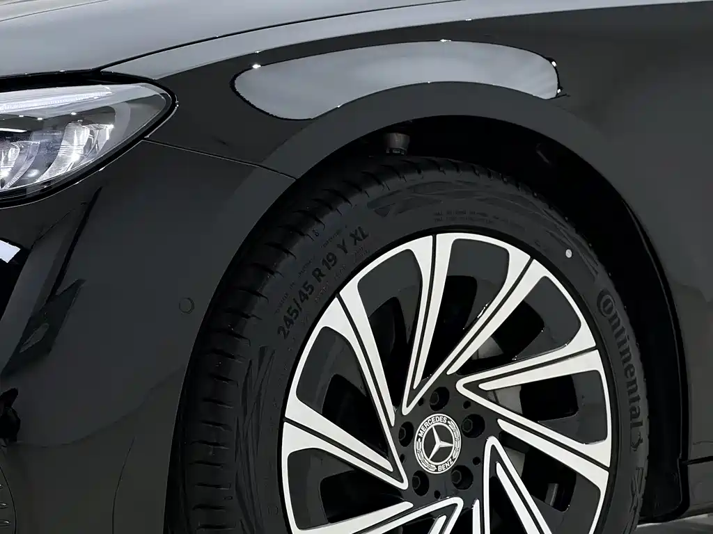 Mercedes-Benz E-Class 2026 — фото 15