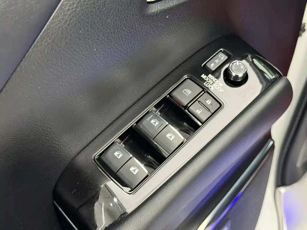 Toyota Vellfire 2021 — фото 22