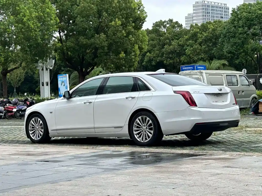 Cadillac CT6 PLUG-IN 2017 — фото 5