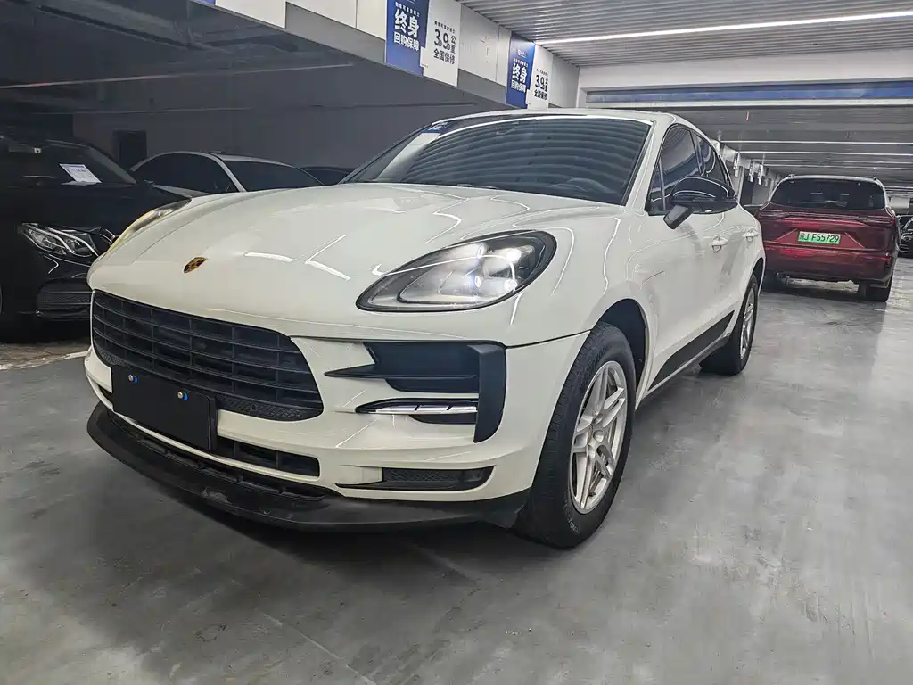 Porsche Macan 2021