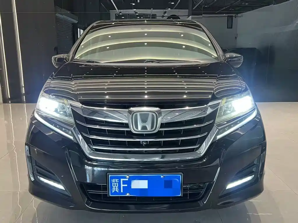 Honda Elysion 2016