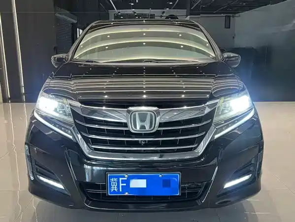 Honda Elysion 2016