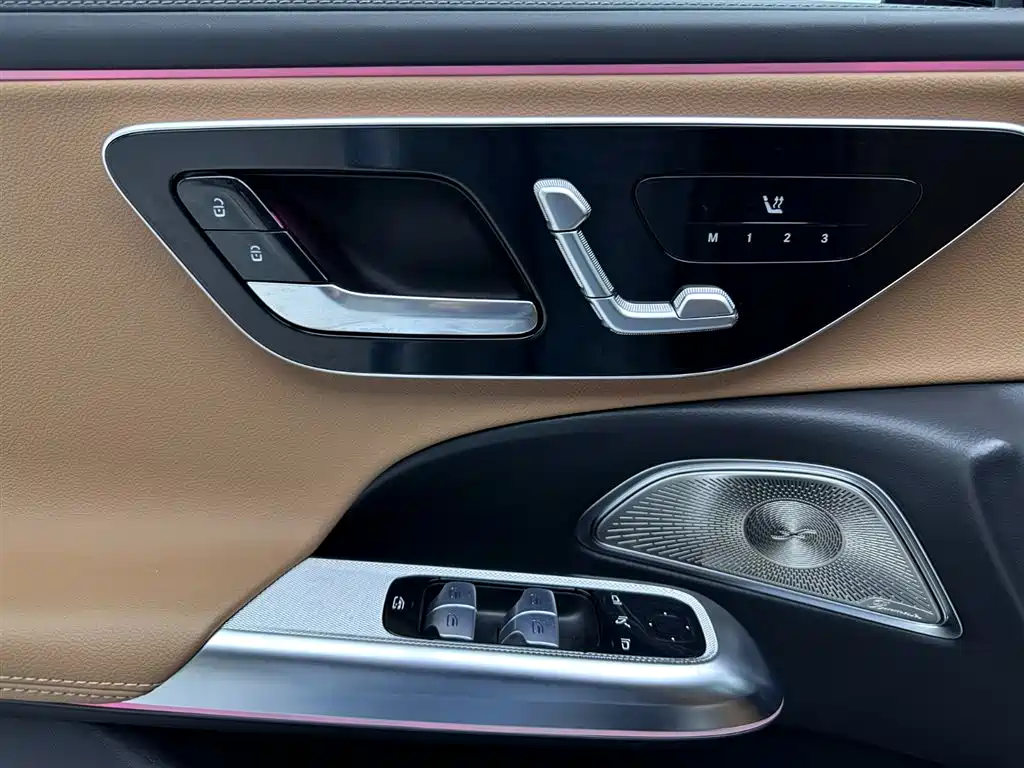 Mercedes-Benz E-Class 2025 — фото 25
