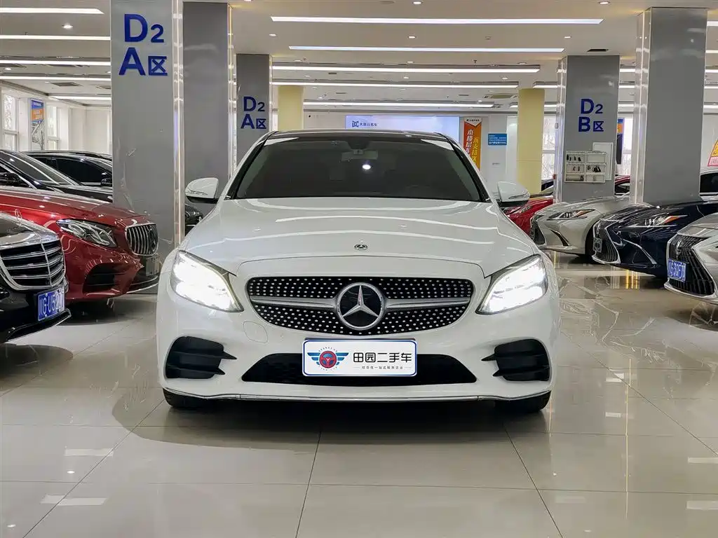 Mercedes-Benz C-Class 2019 — фото 2