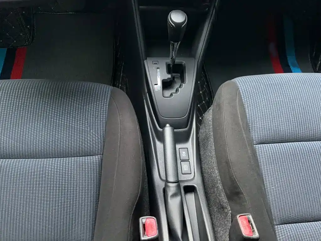 Toyota Yaris L 2016 — фото 23