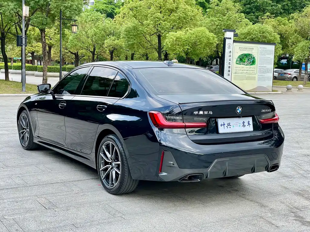 BMW 3 Series 2023 — фото 13