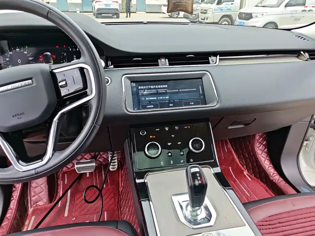 Land Rover Evoque 2022 — фото 13