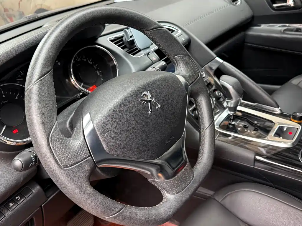 Peugeot 3008 2014 — фото 17