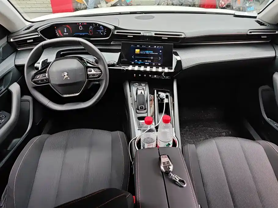 Peugeot 508 2025 — фото 12