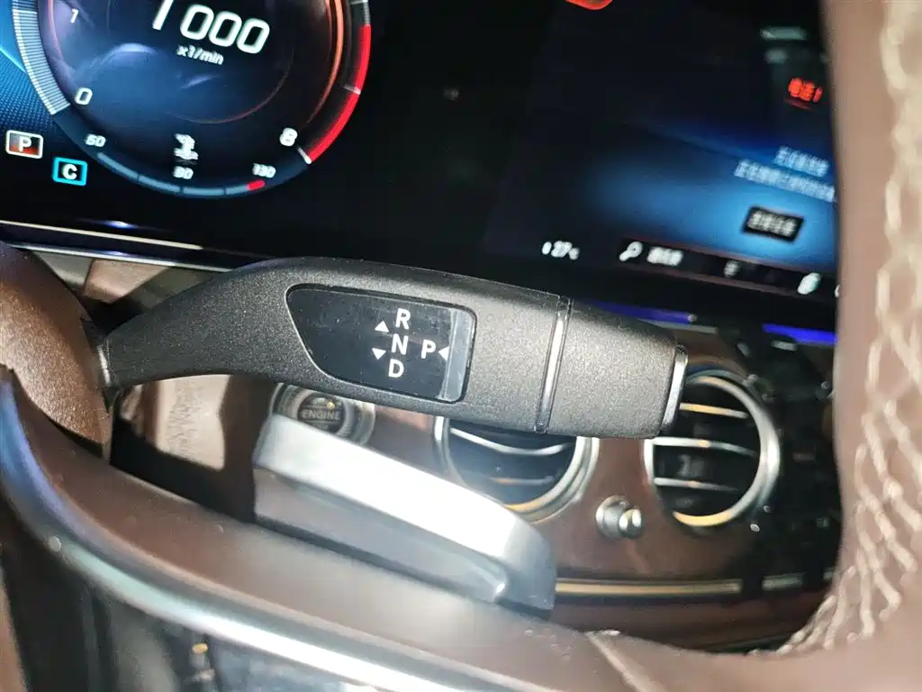Mercedes-Benz E-Class 2023 — фото 14