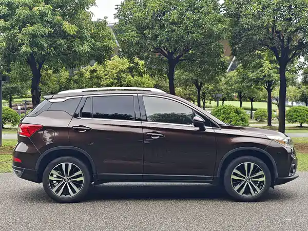 GAC Trumpchi GS4 2016