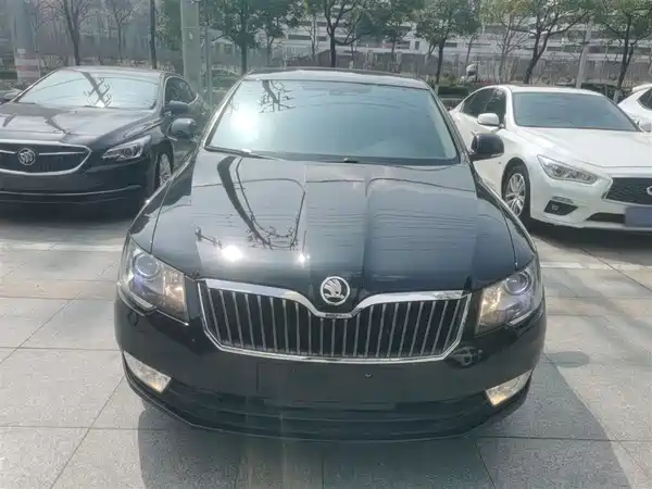 Skoda Superb 2013