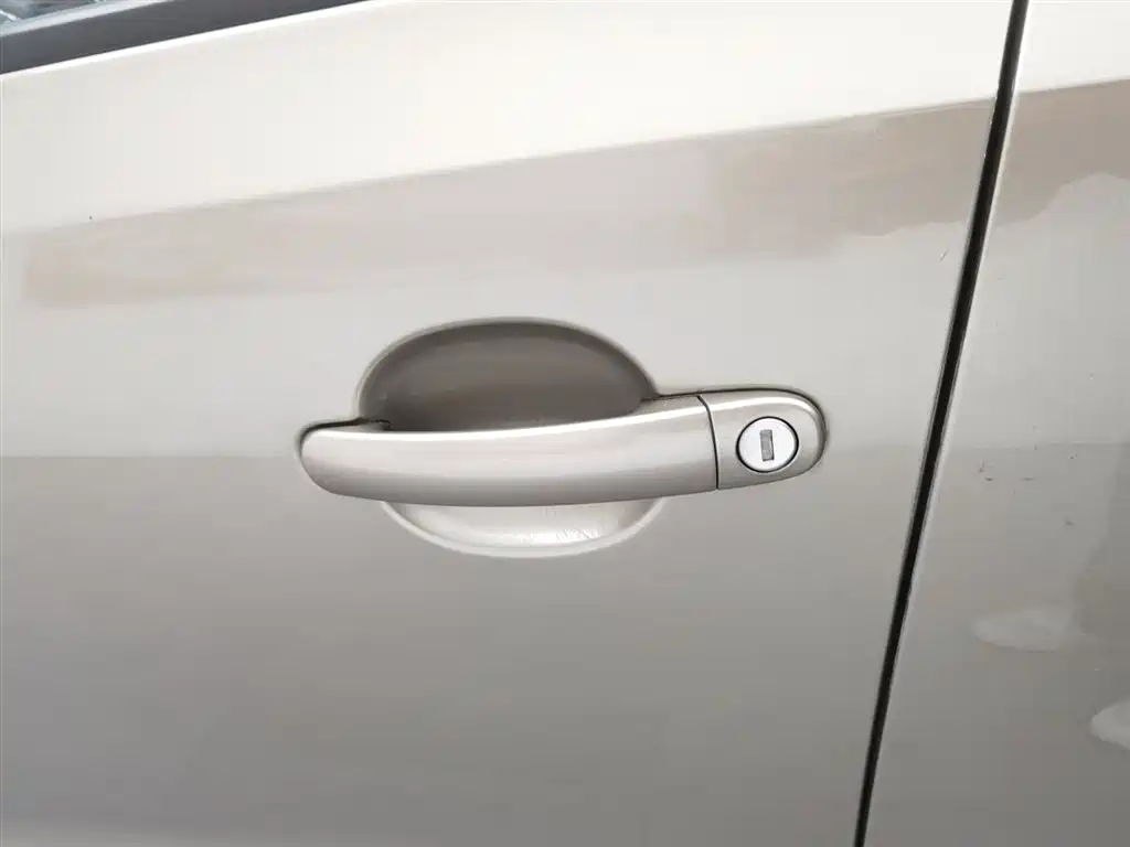 Volkswagen Polo 2015 — фото 18