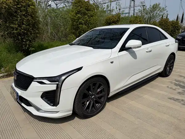 Cadillac CT4 2021