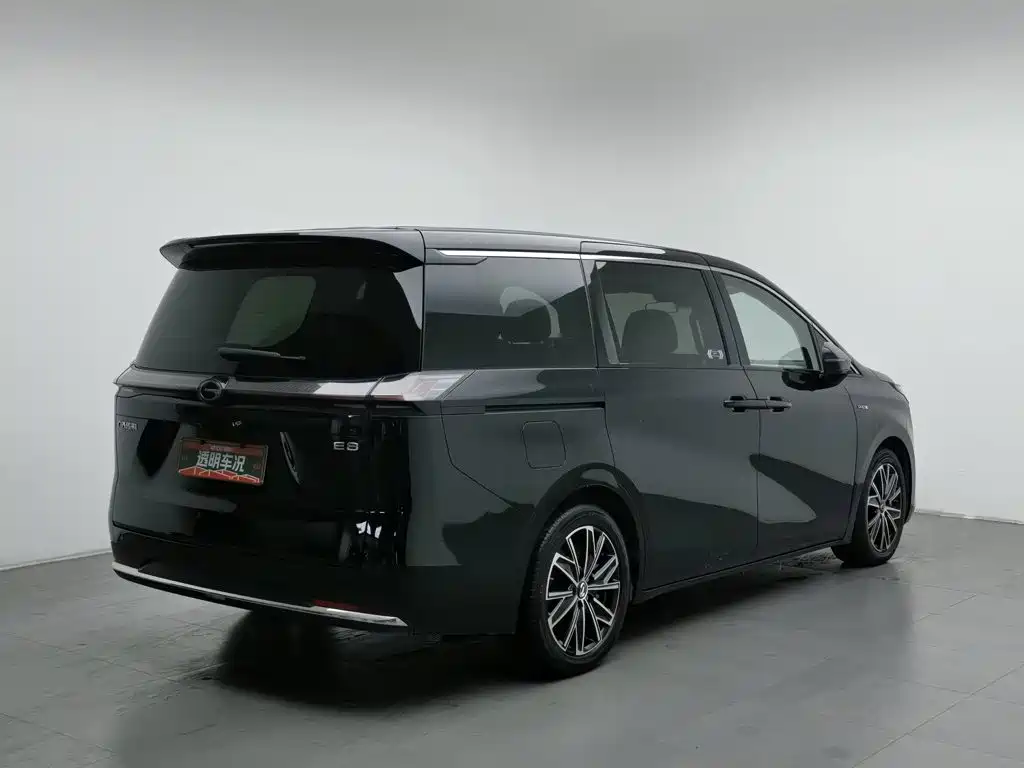 GAC Trumpchi E8 PHEV 2024 — фото 2