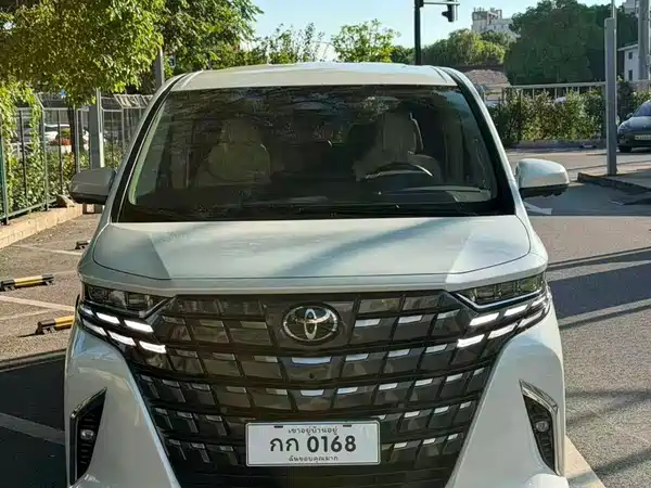 Toyota Alphard 2023