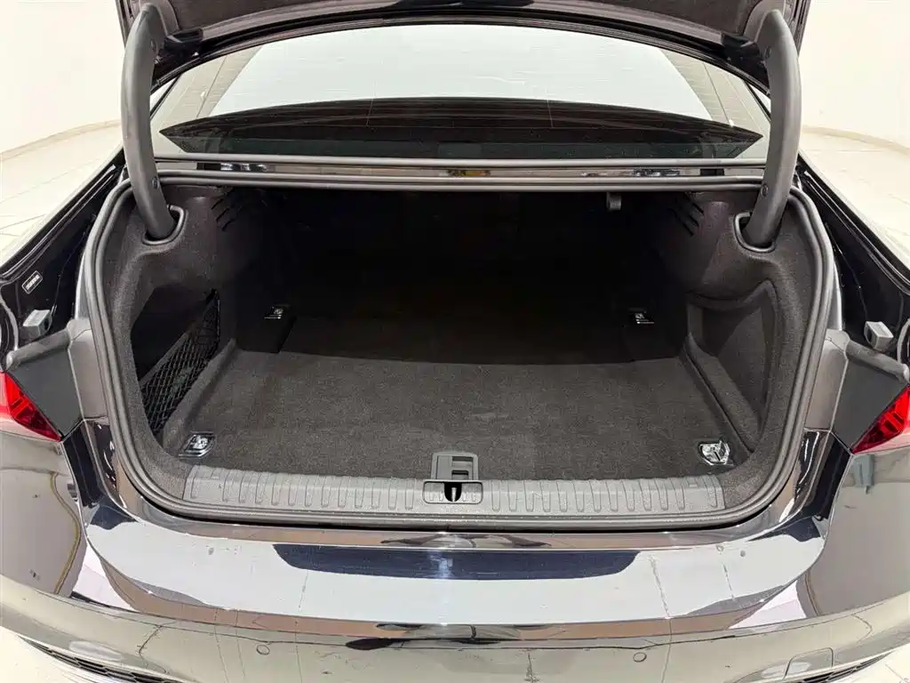 Audi A7L 2022 — фото 14