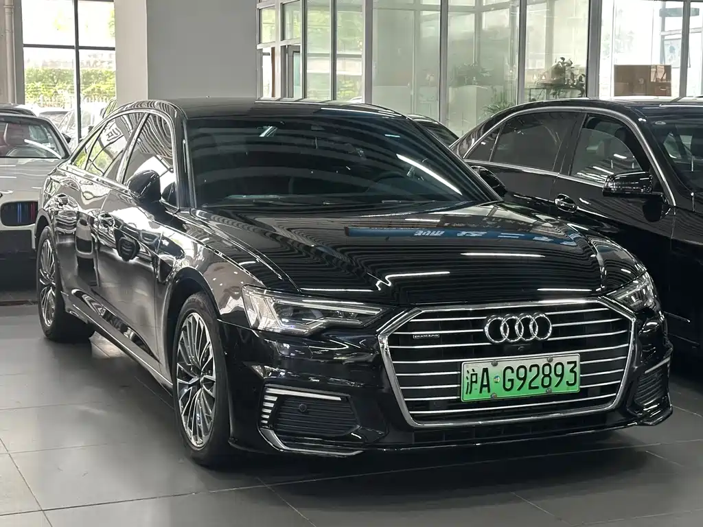 Audi A6L New Energy 2021 — фото 13