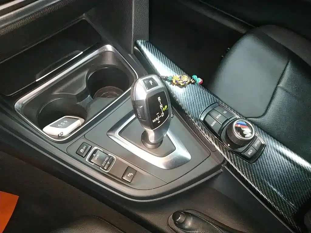 BMW 3 Series 2015 — фото 10